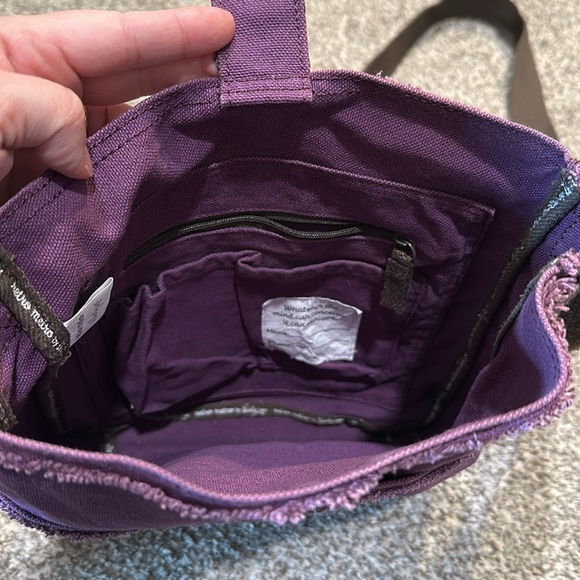 Cross Body Purse - Picture 4 of 6